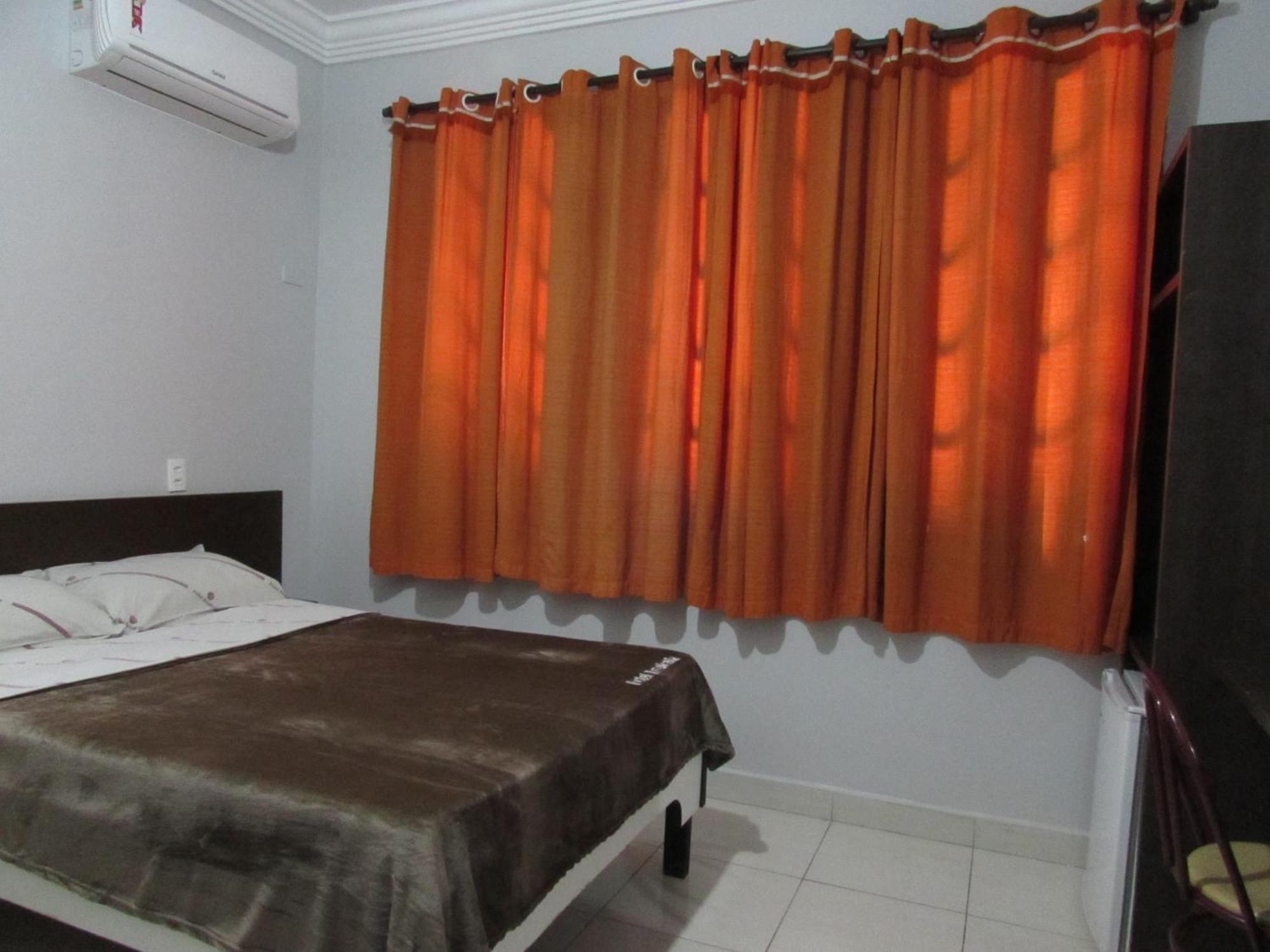 Hotel Tropicalia Proximo A 25 De Marco , Bras E Bom Retiro "Com Estacionamento Conveniado Ao Lado Do Hotel" Сан-Паулу Екстер'єр фото